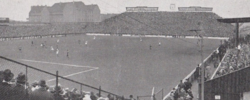 Das Foto zeigt eine historische Aufnahme des Hertha Stadions am Gesundbrunnen ca. 1930